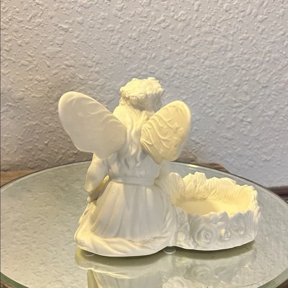 White Fairy Figurine with Rose Bowl - Picture 4 of 10